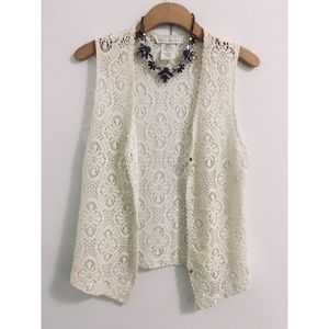 The limited lace knit vest